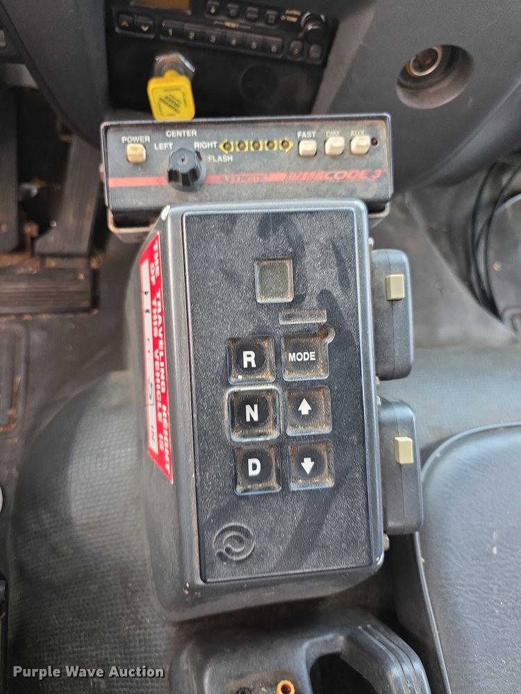 image for item EF3635 2000 Chevrolet T6500 bucket truck