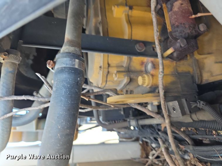 image for item EF3635 2000 Chevrolet T6500 bucket truck