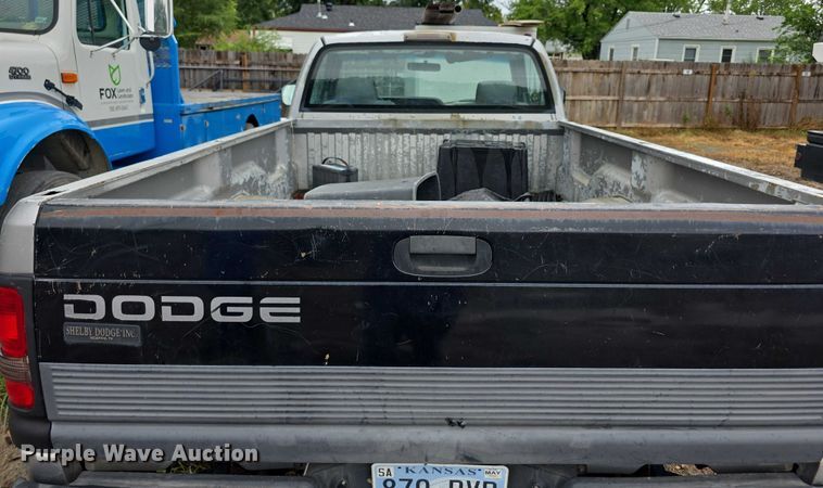 image for item EF3693 1994 Dodge Ram 1500 pickup truck