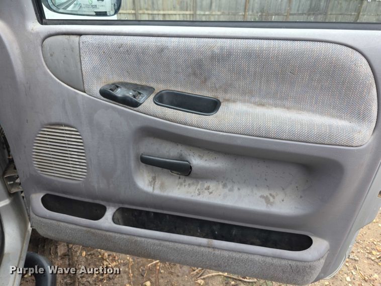 image for item EF3693 1994 Dodge Ram 1500 pickup truck