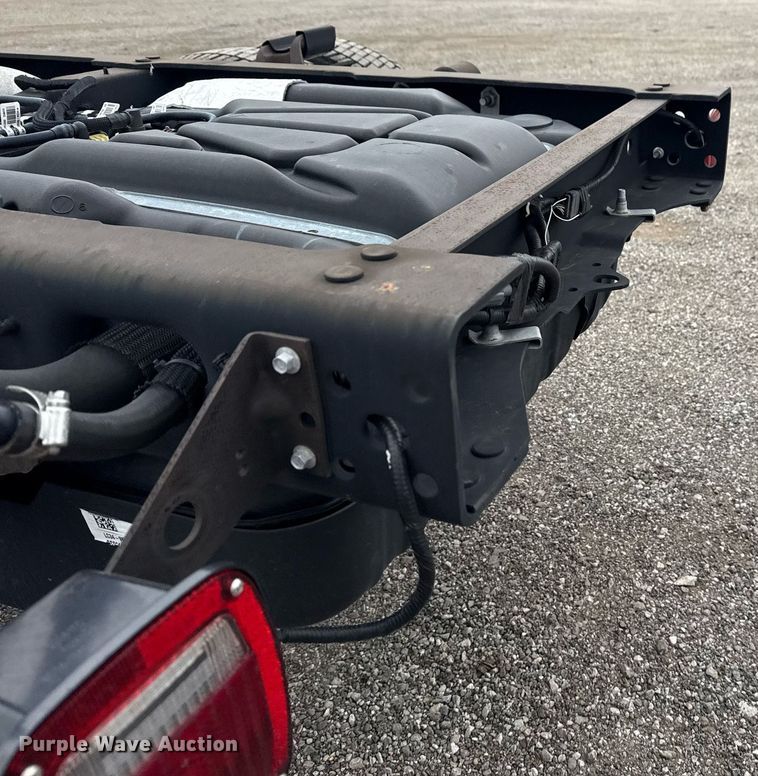 image for item EG1020 2022 Ford F550 Super Duty truck cab and chassis