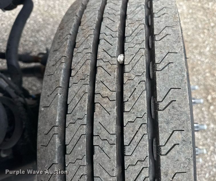 image for item EG1020 2022 Ford F550 Super Duty truck cab and chassis