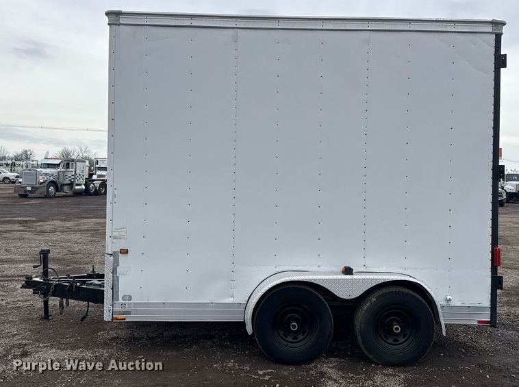 image for item EG2567 2002 Wells Cargo enclosed cargo trailer