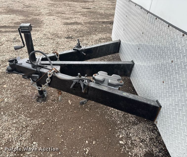 image for item EG2567 2002 Wells Cargo enclosed cargo trailer