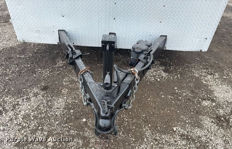 image for item EG2567 2002 Wells Cargo enclosed cargo trailer