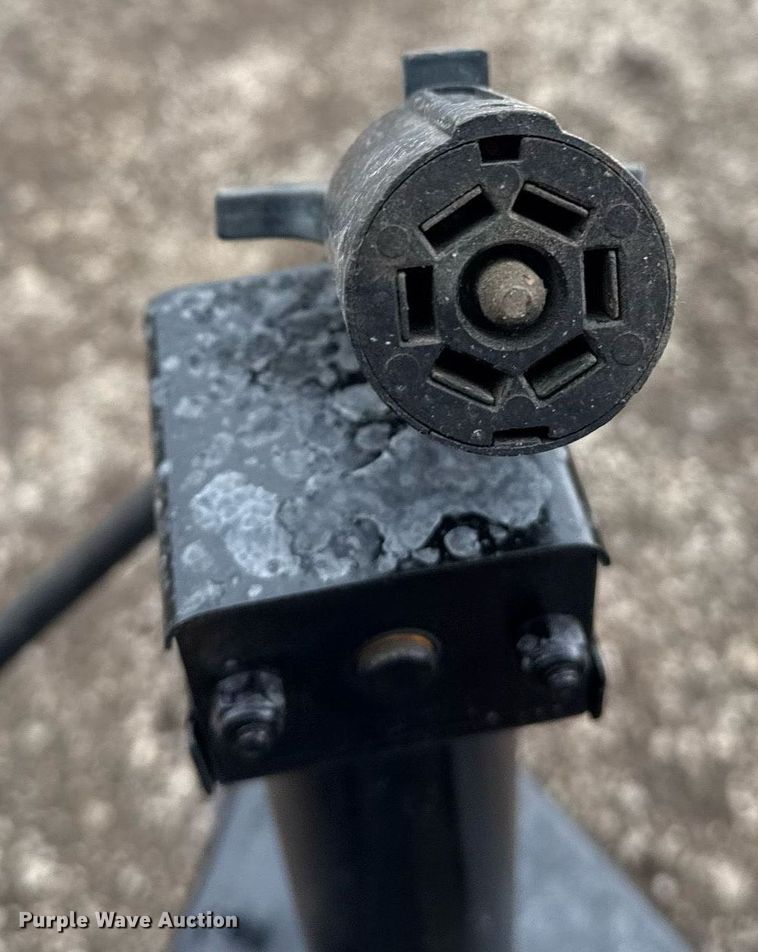 image for item EG2567 2002 Wells Cargo enclosed cargo trailer