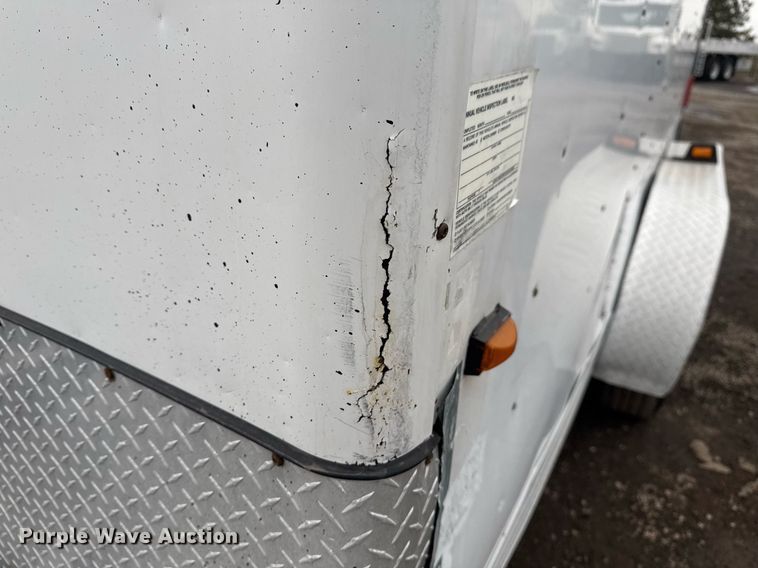 image for item EG2567 2002 Wells Cargo enclosed cargo trailer