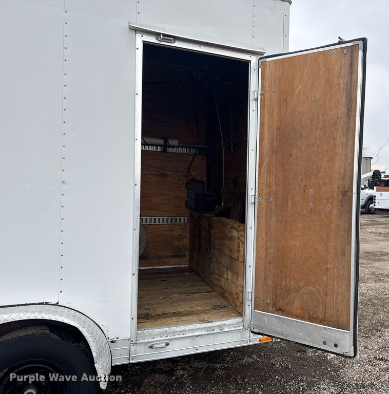 image for item EG2567 2002 Wells Cargo enclosed cargo trailer