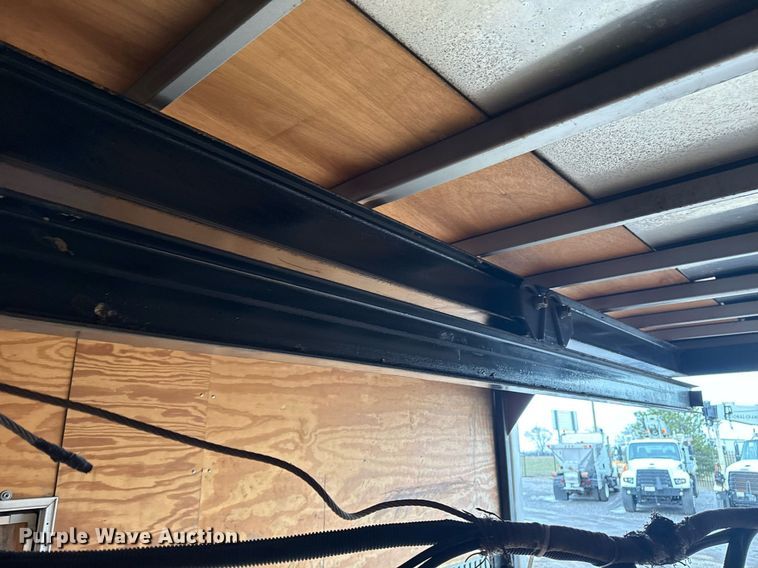 image for item EG2567 2002 Wells Cargo enclosed cargo trailer