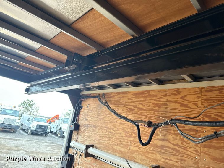 image for item EG2567 2002 Wells Cargo enclosed cargo trailer