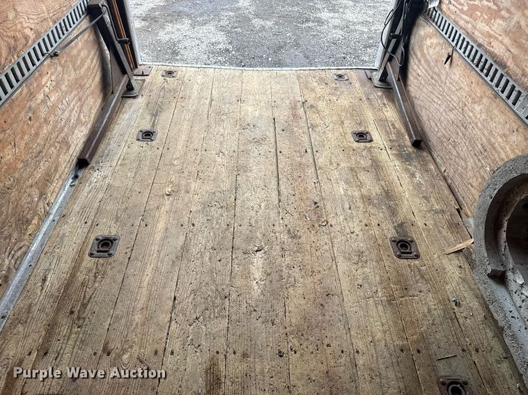 image for item EG2567 2002 Wells Cargo enclosed cargo trailer