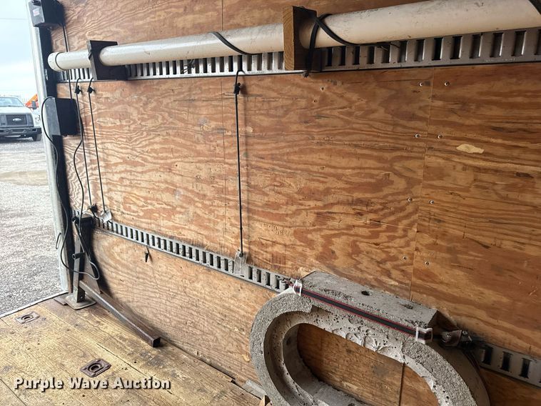 image for item EG2567 2002 Wells Cargo enclosed cargo trailer