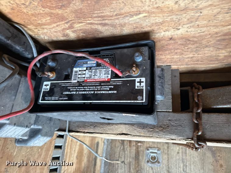 image for item EG2567 2002 Wells Cargo enclosed cargo trailer