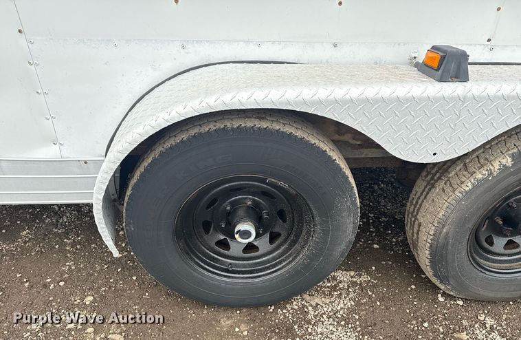 image for item EG2567 2002 Wells Cargo enclosed cargo trailer