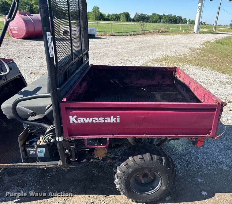 image for item EG5867 2005 Kawasaki Mule 4000 utility vehicle