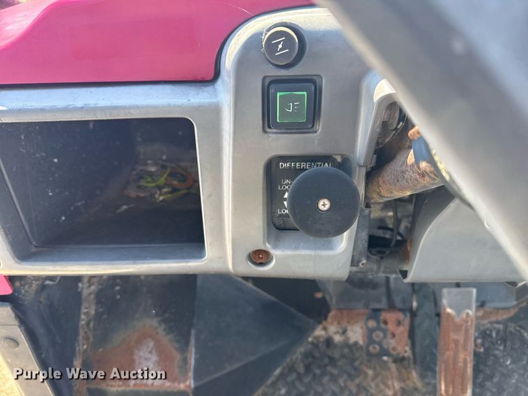 image for item EG5867 2005 Kawasaki Mule 4000 utility vehicle