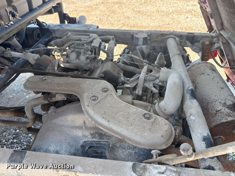 image for item EG5867 2005 Kawasaki Mule 4000 utility vehicle