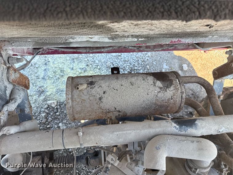 image for item EG5867 2005 Kawasaki Mule 4000 utility vehicle