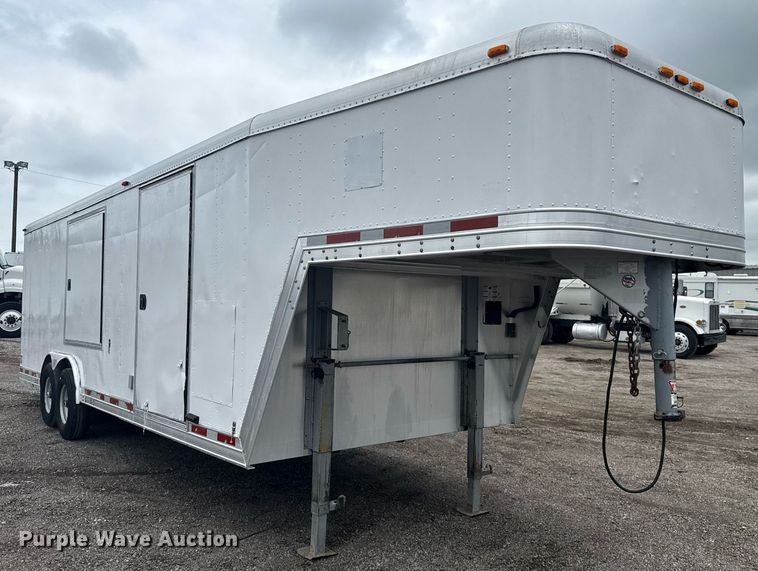 image for item EG5924 2006 Featherlite 4941 enclosed cargo trailer