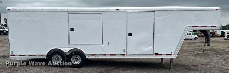 image for item EG5924 2006 Featherlite 4941 enclosed cargo trailer