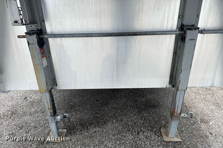 image for item EG5924 2006 Featherlite 4941 enclosed cargo trailer