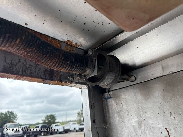 image for item EG5924 2006 Featherlite 4941 enclosed cargo trailer