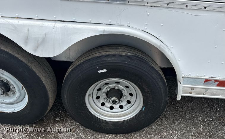 image for item EG5924 2006 Featherlite 4941 enclosed cargo trailer