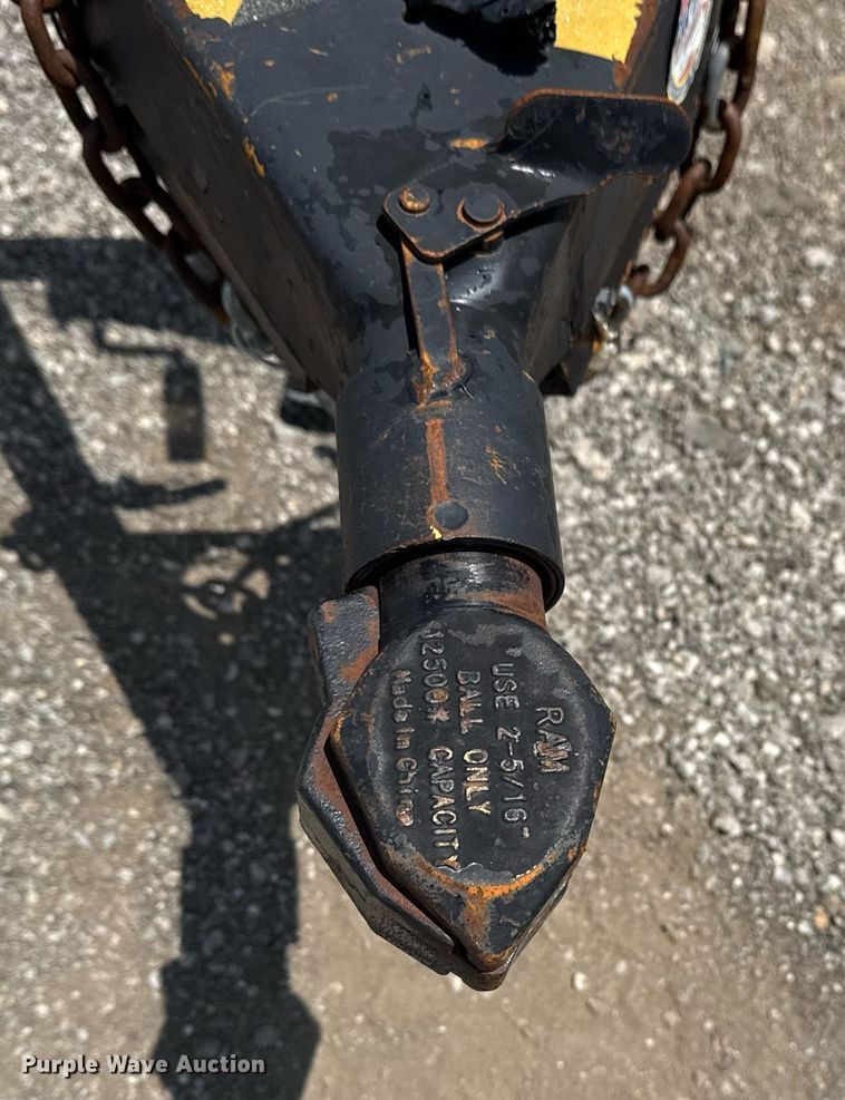 image for item EG6000 2014 Lamar equipment trailer