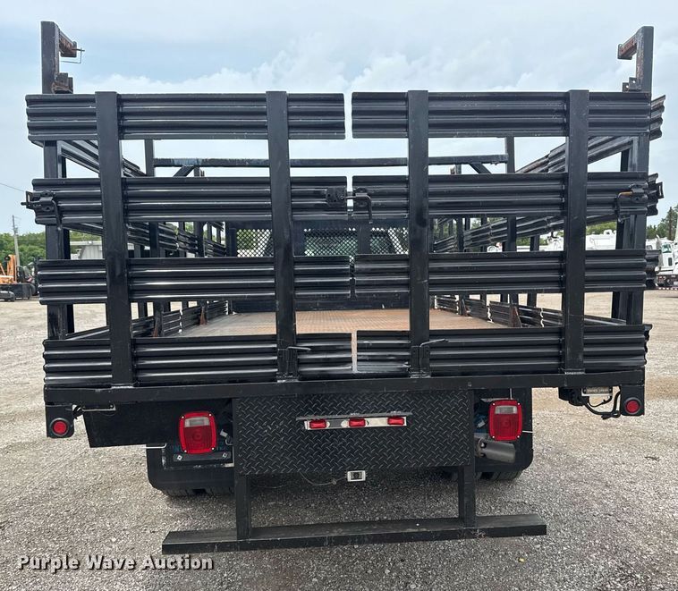 image for item EG6029 2019 Ford F550 Super Duty flatbed pickup truck