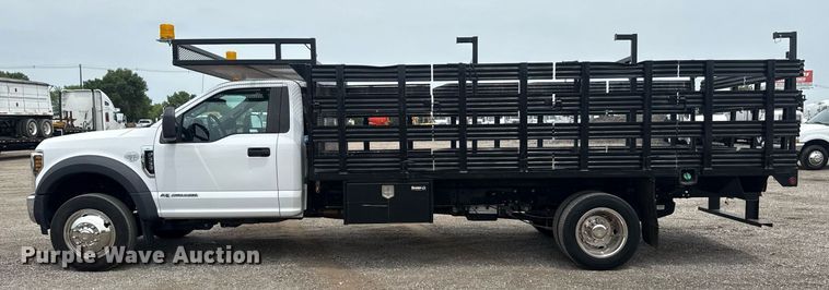 image for item EG6029 2019 Ford F550 Super Duty flatbed pickup truck