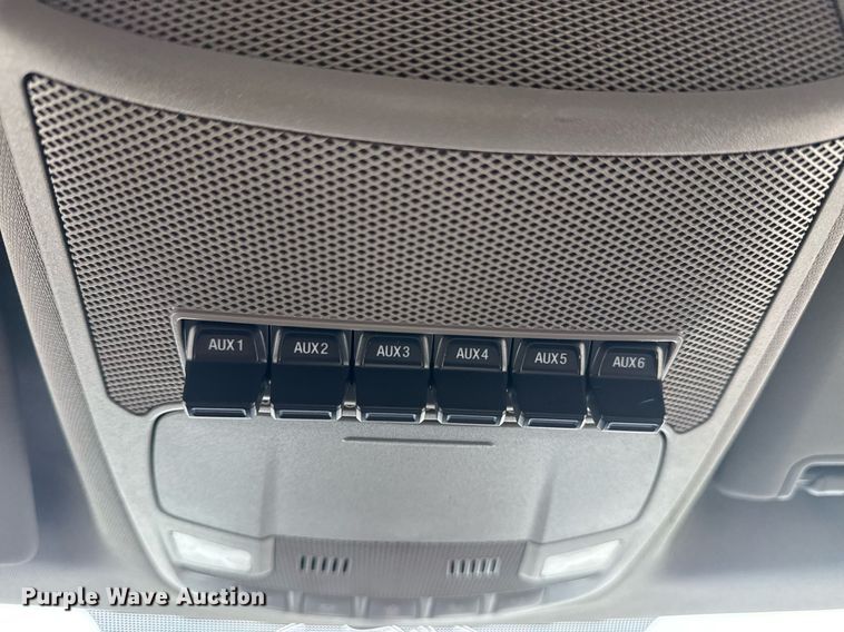 image for item EG6029 2019 Ford F550 Super Duty flatbed pickup truck