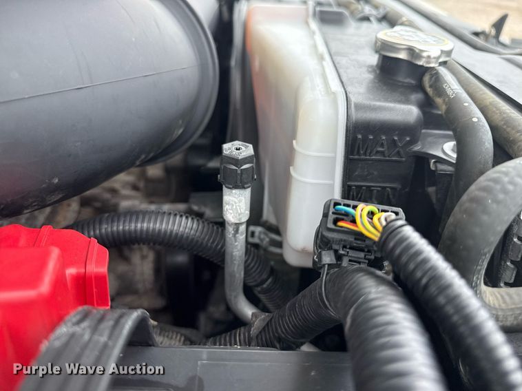 image for item EG6029 2019 Ford F550 Super Duty flatbed pickup truck