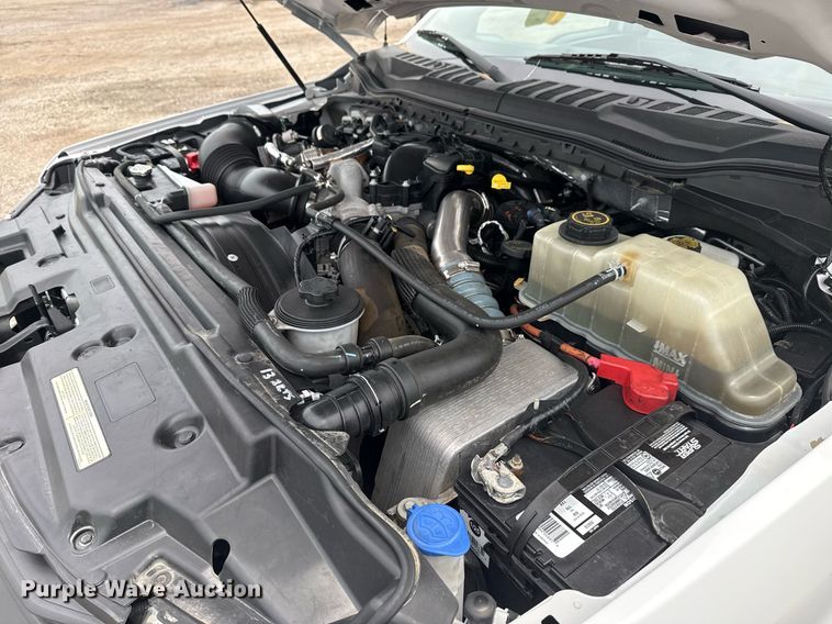 image for item EG6029 2019 Ford F550 Super Duty flatbed pickup truck