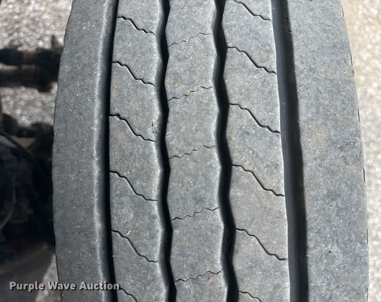 image for item EG6029 2019 Ford F550 Super Duty flatbed pickup truck