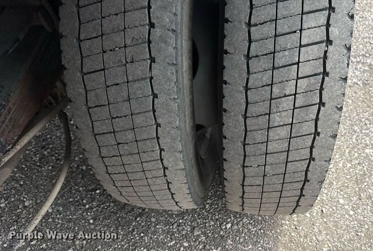 image for item EG6029 2019 Ford F550 Super Duty flatbed pickup truck