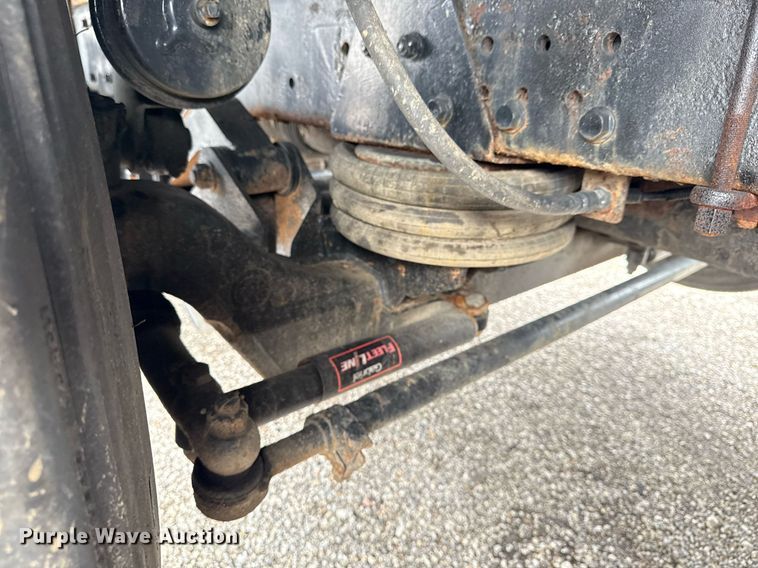 image for item EG6042 2012 Peterbilt 388 flatbed truck