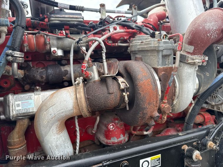 image for item EG6042 2012 Peterbilt 388 flatbed truck