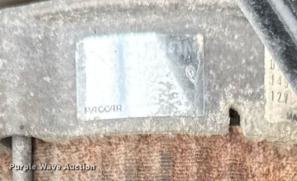 image for item EG6042 2012 Peterbilt 388 flatbed truck