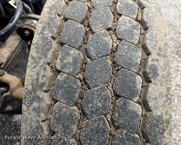 image for item EG6042 2012 Peterbilt 388 flatbed truck