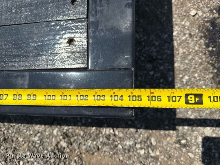 image for item EG6071 Knapheide PVMX-898C flatbed