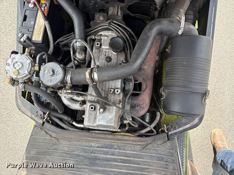 image for item EG8150 1997 Clark CGC25 forklift