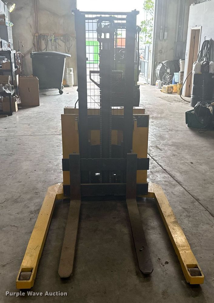 image for item EG8151 2025 Yale MSW040LCN24TV072 pallet jack