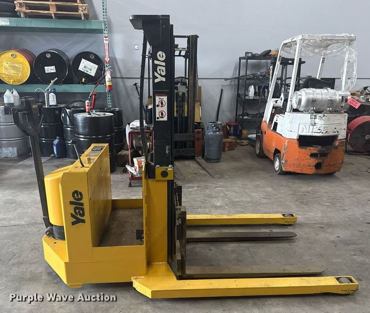 image for item EG8151 2025 Yale MSW040LCN24TV072 pallet jack