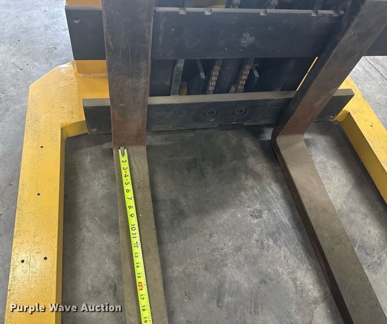 image for item EG8151 2025 Yale MSW040LCN24TV072 pallet jack
