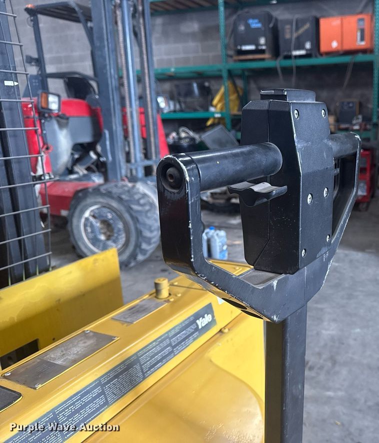 image for item EG8151 2025 Yale MSW040LCN24TV072 pallet jack