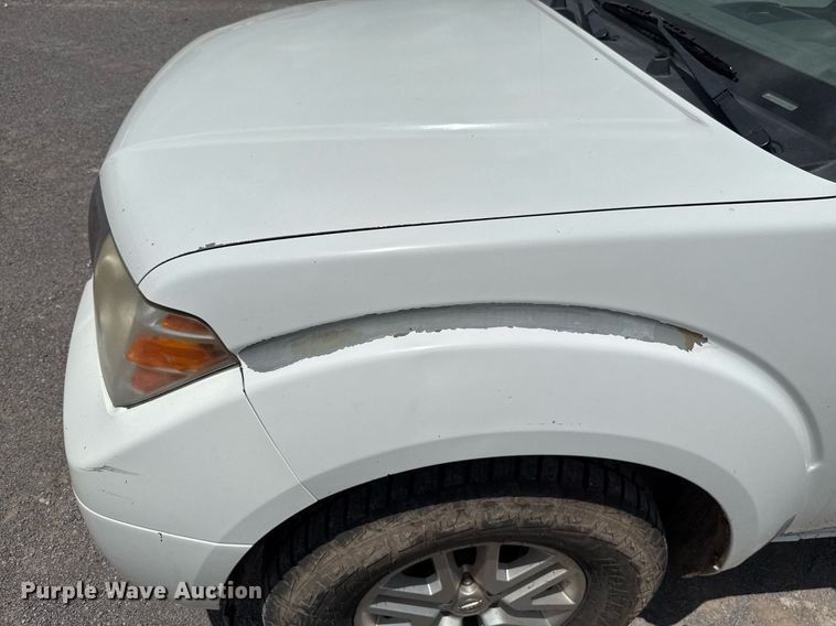 image for item EJ4675 2017 Nissan Frontier Crew Cab pickup truck