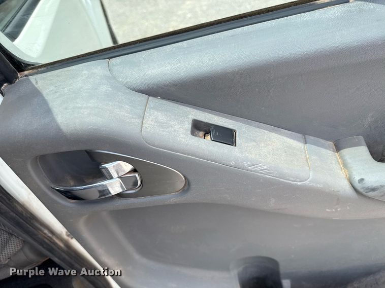 image for item EJ4675 2017 Nissan Frontier Crew Cab pickup truck