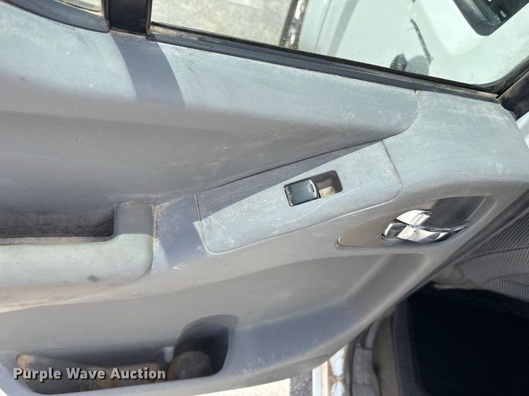 image for item EJ4675 2017 Nissan Frontier Crew Cab pickup truck