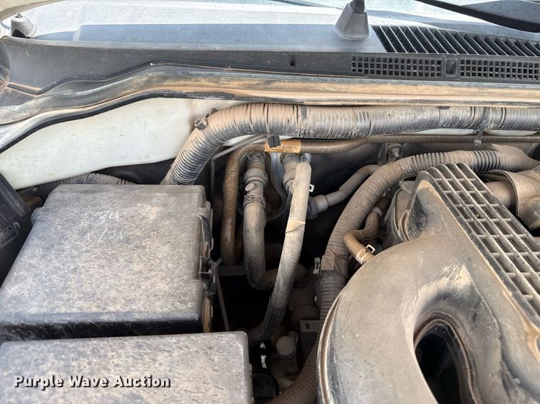 image for item EJ4675 2017 Nissan Frontier Crew Cab pickup truck