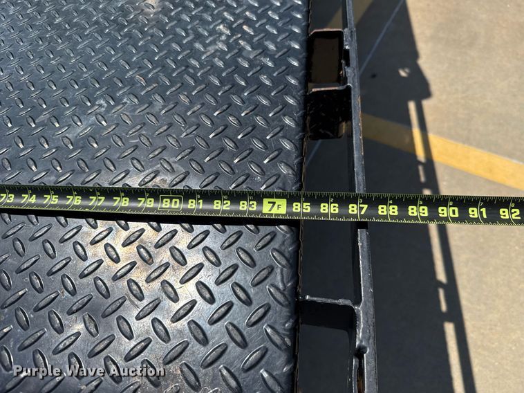 image for item EJ4757 2017 Ford F250 Super Duty XL SuperCab flatbed pickup truck